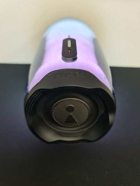 Jbl Pulse 4 Portable Bluetooth Speaker Review 9