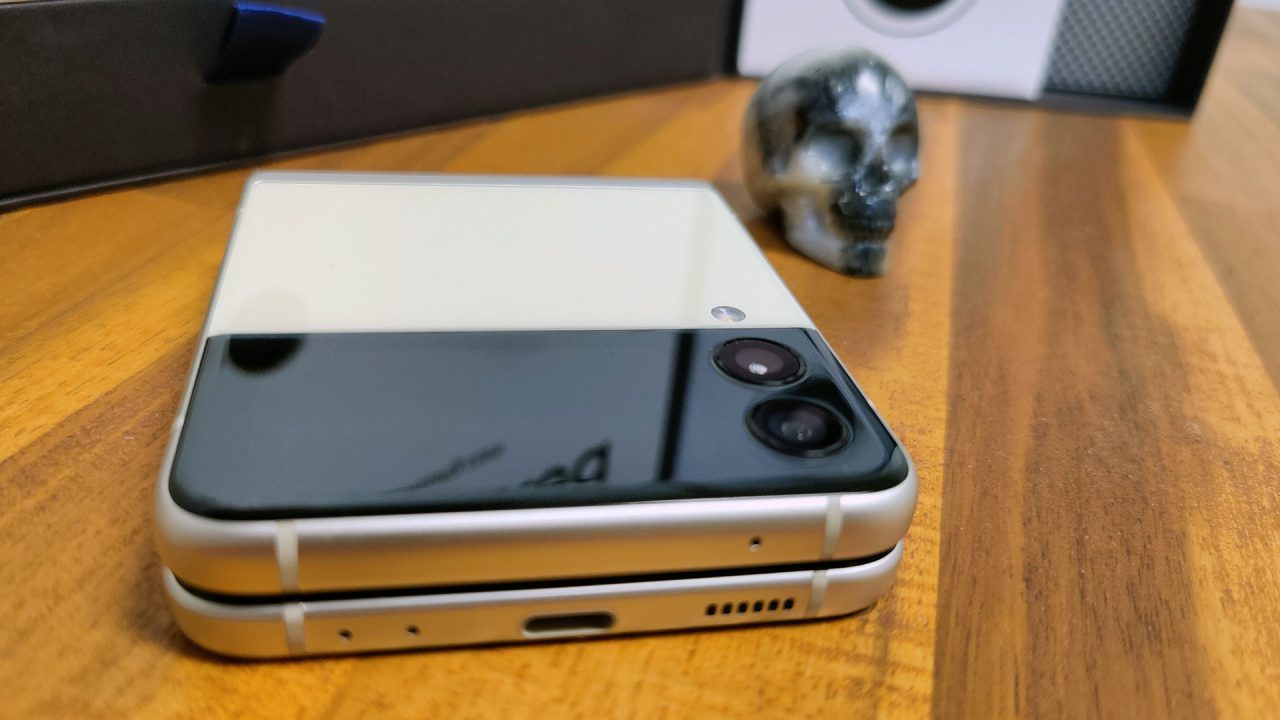 Samsung Galaxy Z Flip3 Review