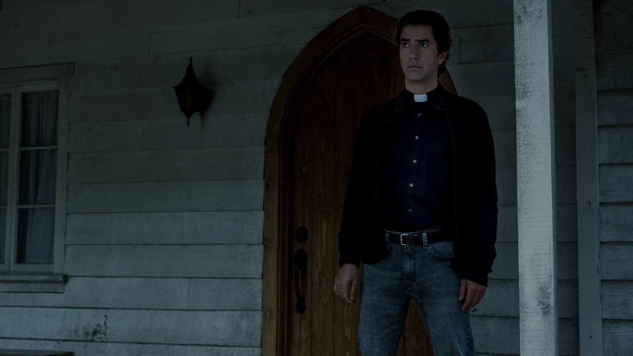 Midnight Mass Review
