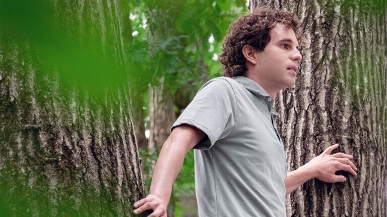 Dear Evan Hansen (2021) Review – TIFF 2021