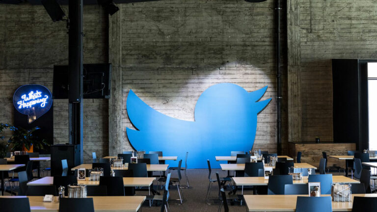 Twitter Facing $810 Million Settlement From Shareholder Suit on Growth
