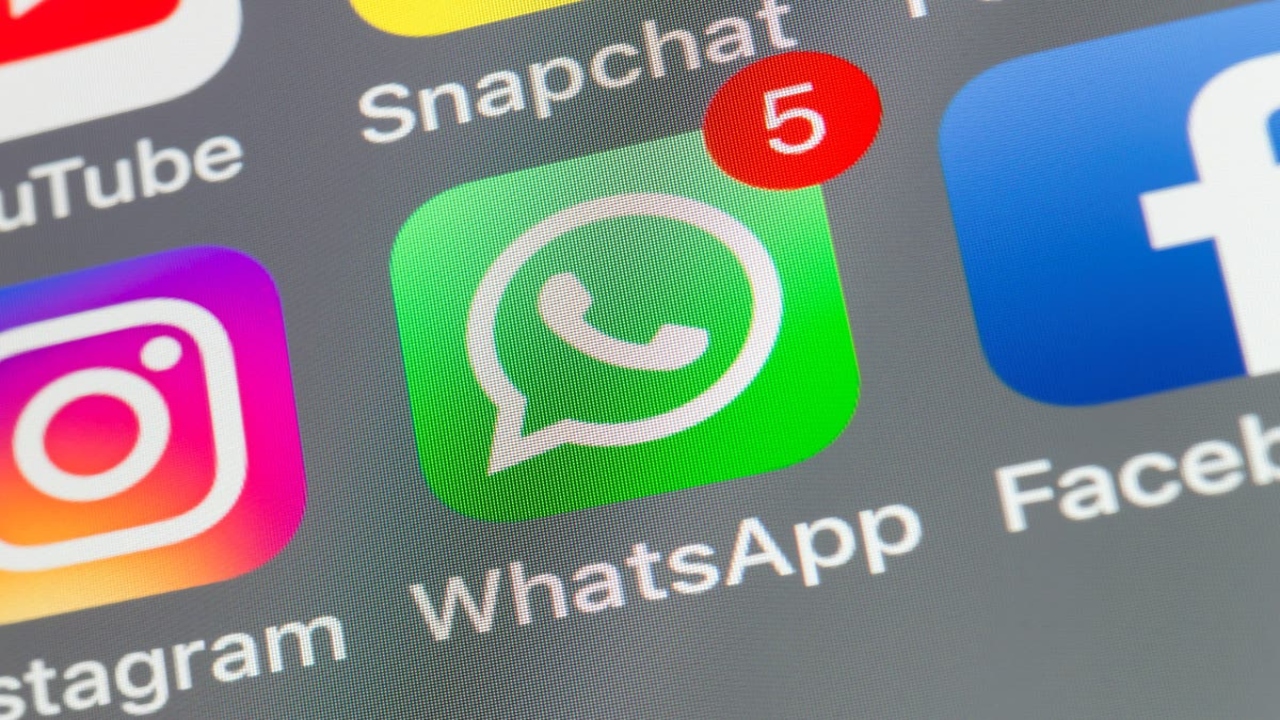 Facebook, Instagram, and WhatsApp Slammed With Social Media Outage