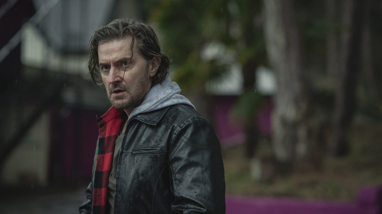 Stay Close (2022) Review Stay Close (2022) Review