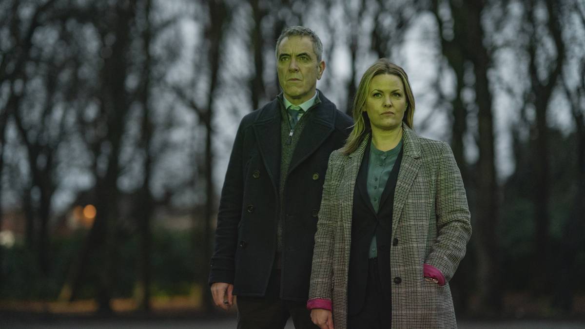 Stay Close (2022) Review 1