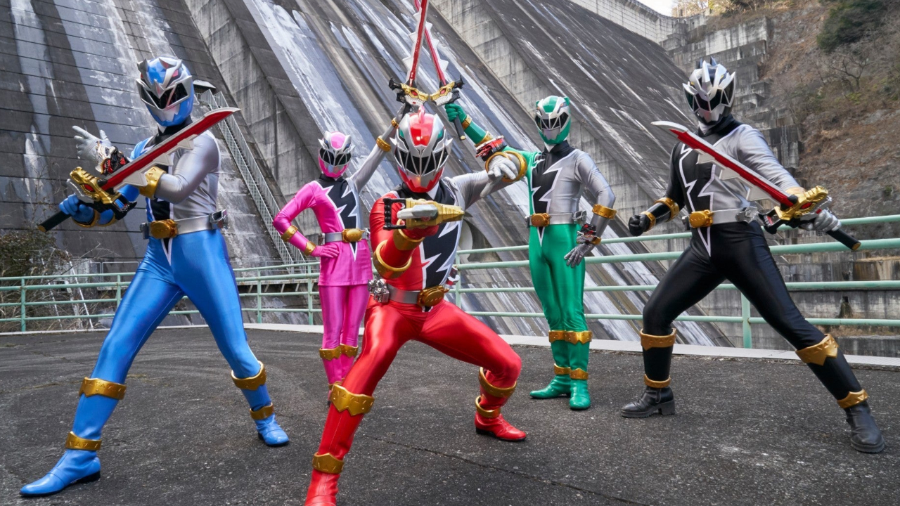 A New Age of Power Rangers with Power Rangers Dino Fury 4