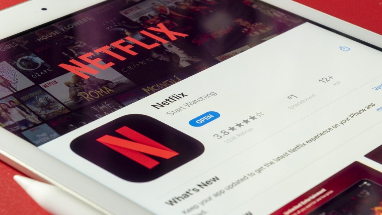 Netflix Considering Banning Shared Accounts After Loosing 200K Subscribers