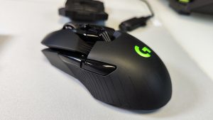 Logitech G903 Lightspeed Wireless Gaming Mouse Review 2