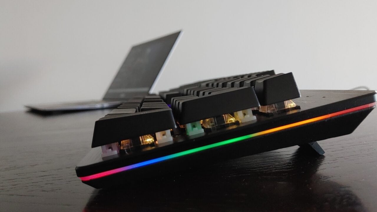 IOGEAR Kaliber Gaming HVER Stealth Keyboard Review IOGEAR Kaliber Gaming HVER Stealth Keyboard Review