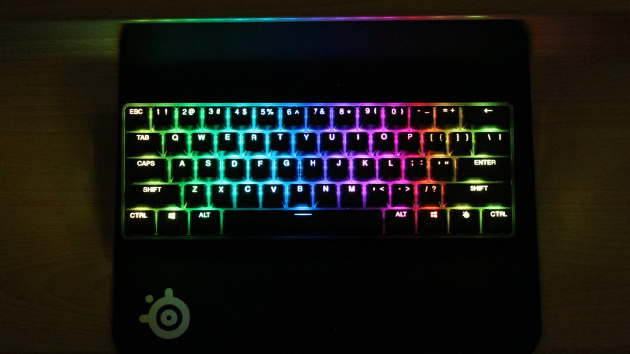 SteelSeries Apex Pro Mini Wireless Gaming Keyboard Review 6