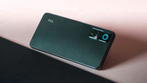 TCL 30 5G Smartphone Review 6