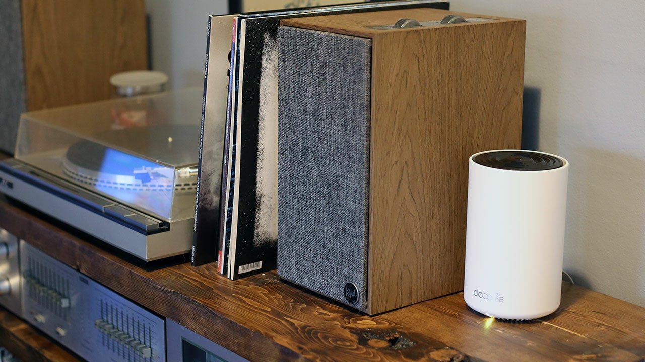 TP-Link Deco XE75 Router Review 6