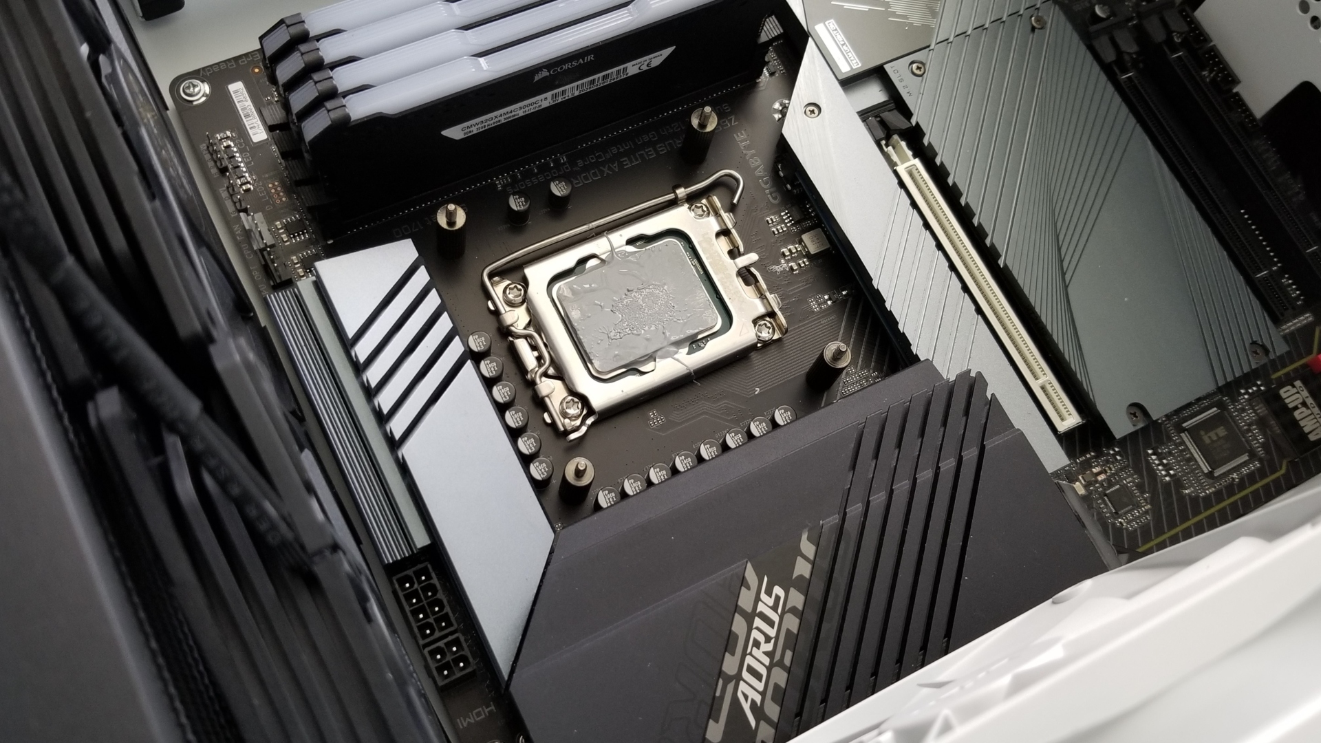 Z690 AORUS Elite AX (Intel) Gaming Motherboard Review 3