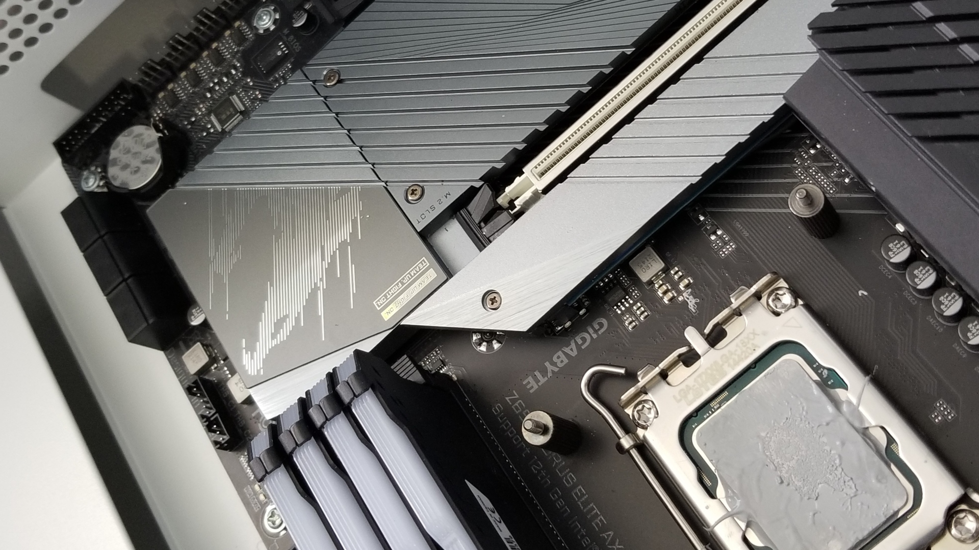 Z690 AORUS Elite AX (Intel) Gaming Motherboard Review 5