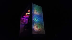 NZXT H7 Flow (White) Review