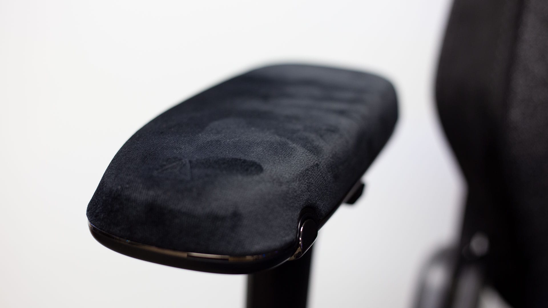 Secretlab PlushCell Memory Foam Armrest Review 1