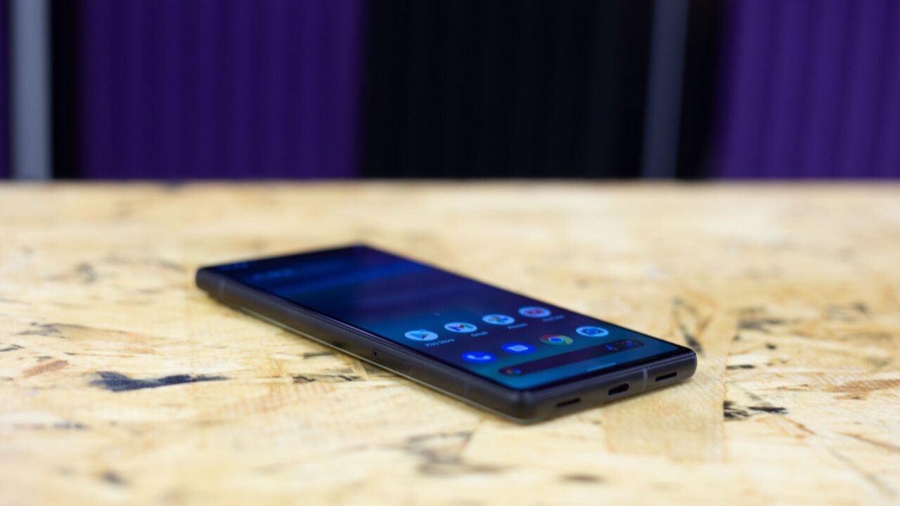 Google Pixel 6A Smartphone Review 4