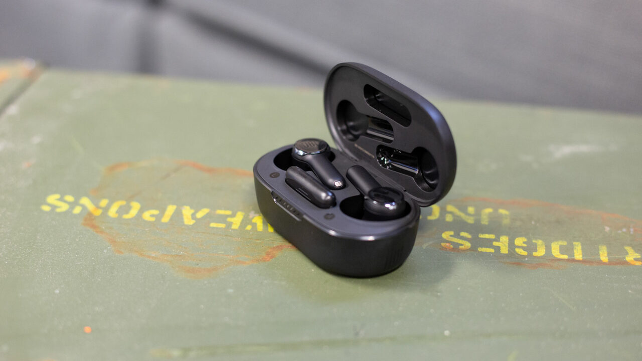 JBL Quantum TWS Earbuds Review 9