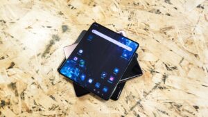 Samsung Galaxy Z Fold4 Smartphone Review 17