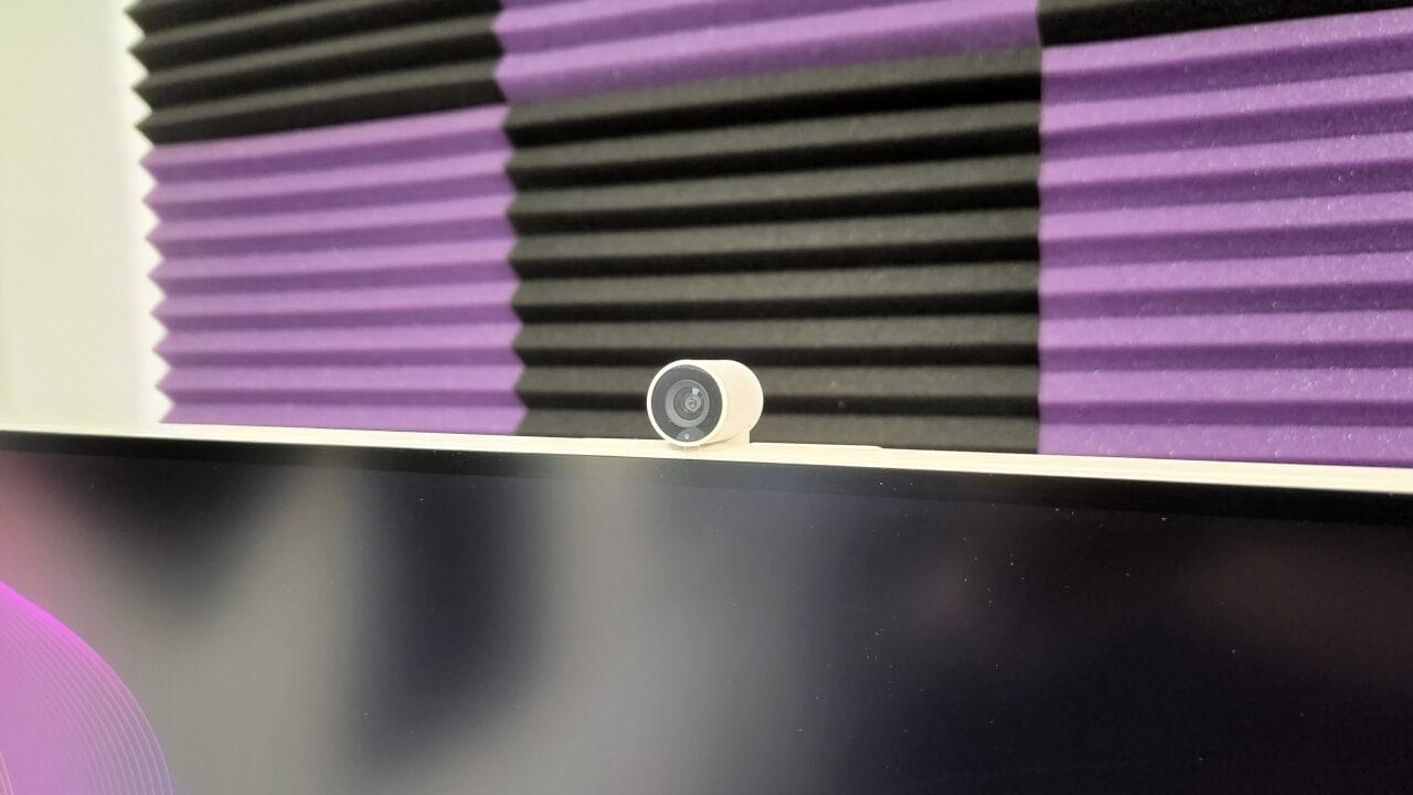 Samsung M8 Smart Monitor Review Samsung M8 Smart Monitor Review 5