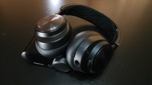 SteelSeries Arctis Nova Pro Wireless Review 2