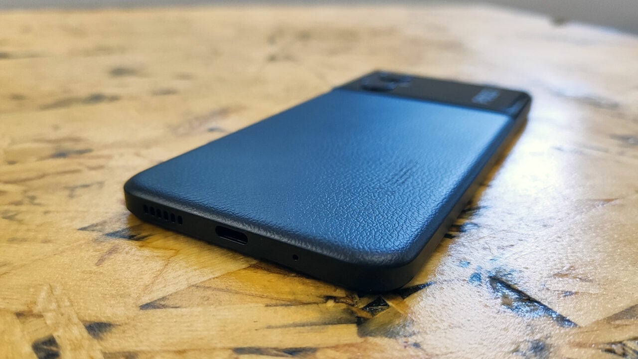 Poco M5 Review 16
