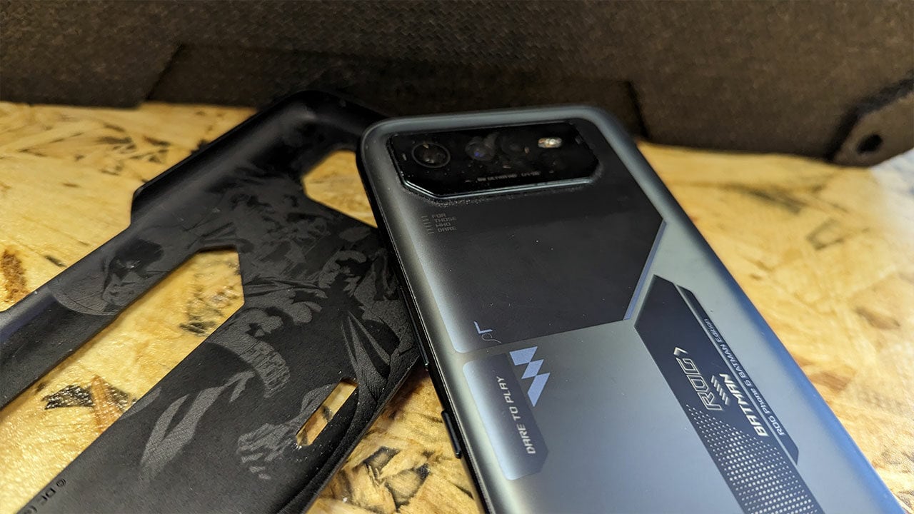 Asus-Rog-Phone-6-Batman-Edition-Review 940168
