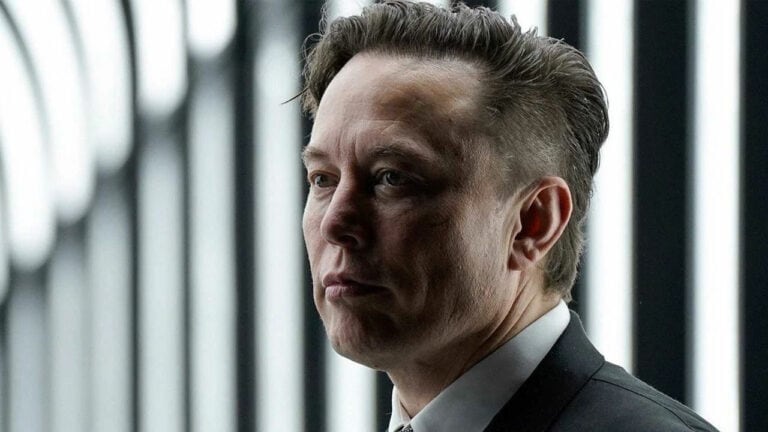 Elon Musk Unexpectedly Moves Forward With Infamous Twitter Buyout