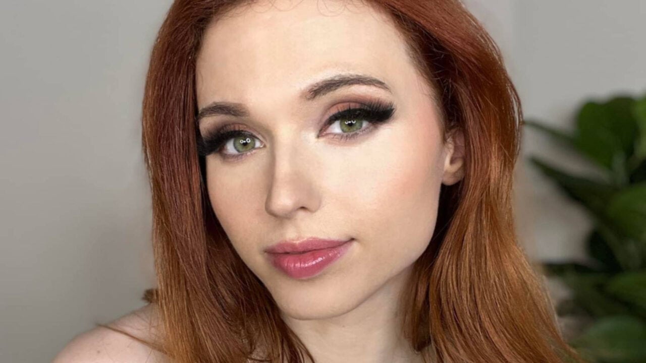 Amouranth Exposes Abuse, Streamers Offer Support(03)