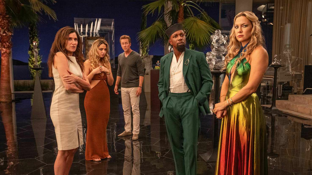 Glass Onion A Knives Out Mystery 2022 Review 528030