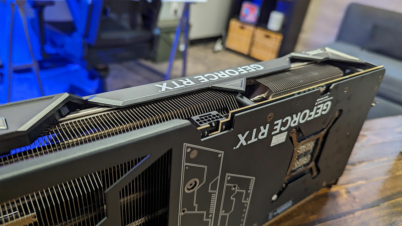 グラフィックボード・グラボ・ビデオカード ASUS TUF GAMING GeForce RTX 4080 Amazon.com: ASUS TUF Gaming NVIDIA GeForce RTX™ 4080 Super Gaming