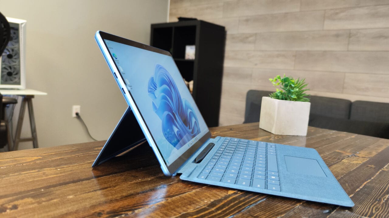 Microsoft Surface Pro 9 Laptop Review 087442