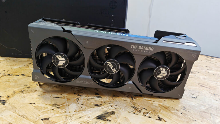 asus-tuf-gaming-radeon-rx-7900