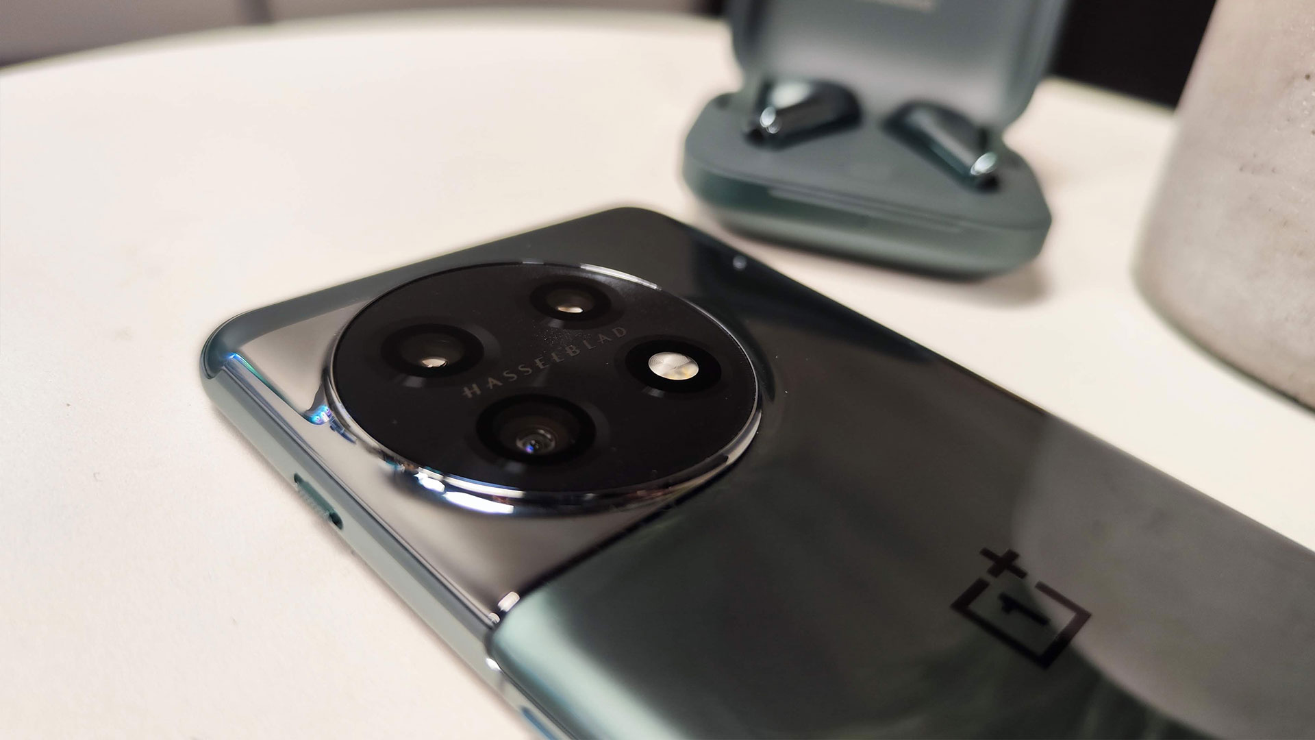 Oneplus Announces Foldable &Amp; New Concept Phone At Mwc Oneplus 11 5G Smartphone Review 23020502 8