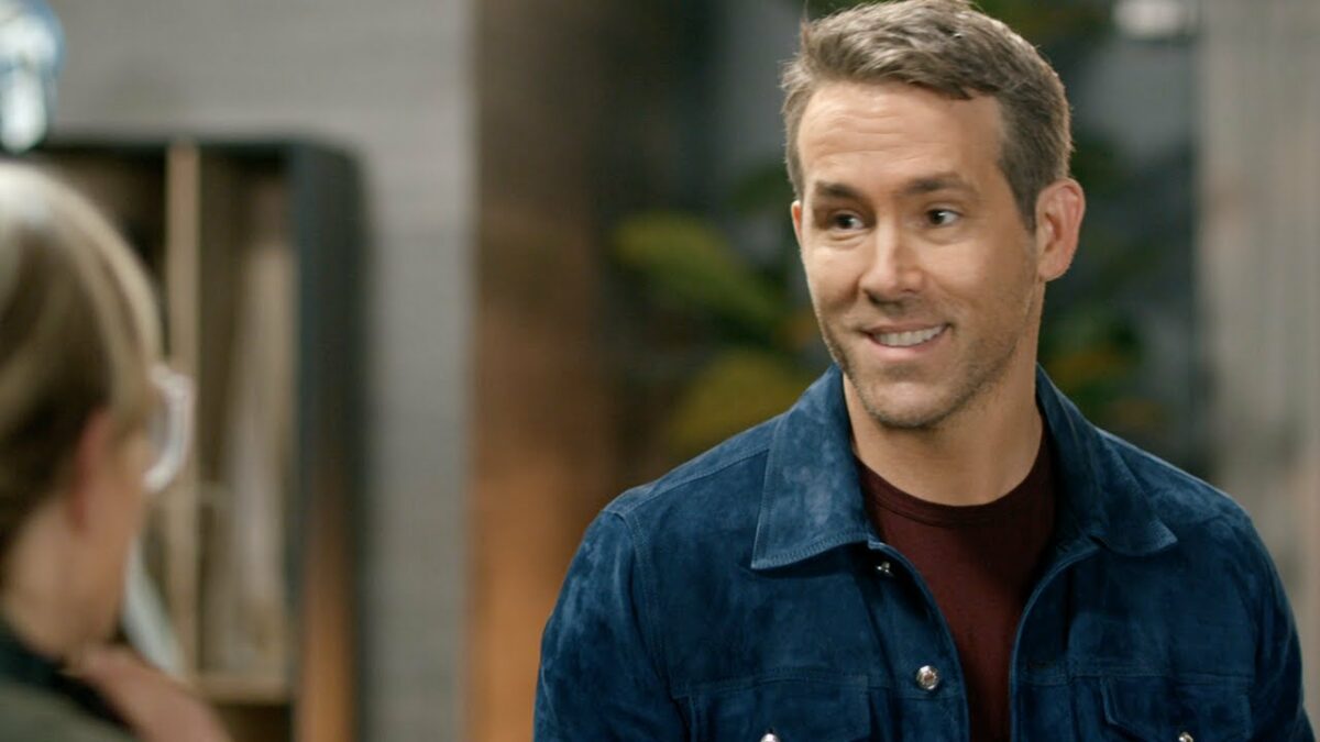 ryan reynolds opening big production company in canada 23032803
