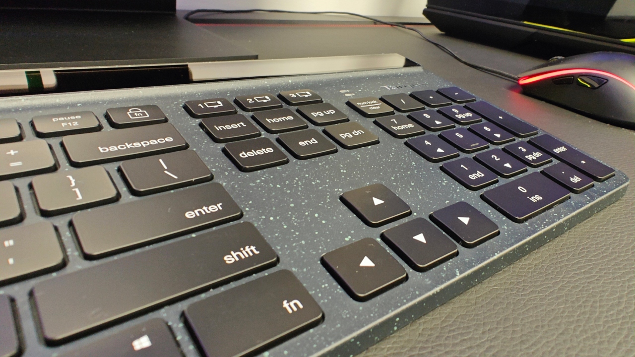 targus sustainable energy harvesting ecosmart keyboard review 23031003 3
