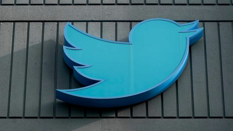Twitter Employee Reaches Out To Elon Musk & It Gets Publicly Weird Fast