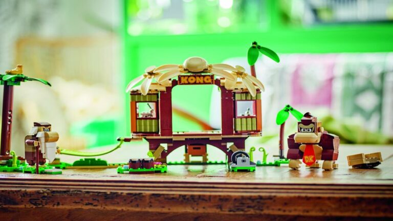 LEGO Is Bringing Heat With Big Donkey Kong Sets In The Summer