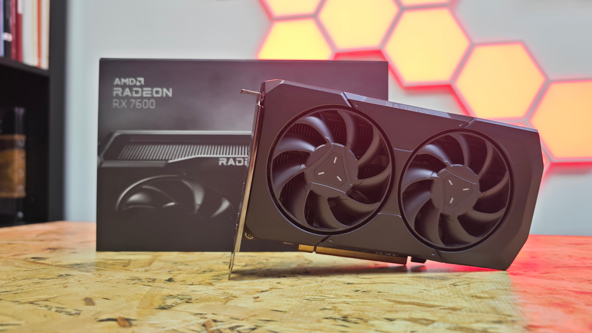 RX7600
