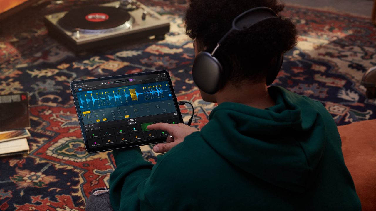 final cut pro logic pro ipad apple