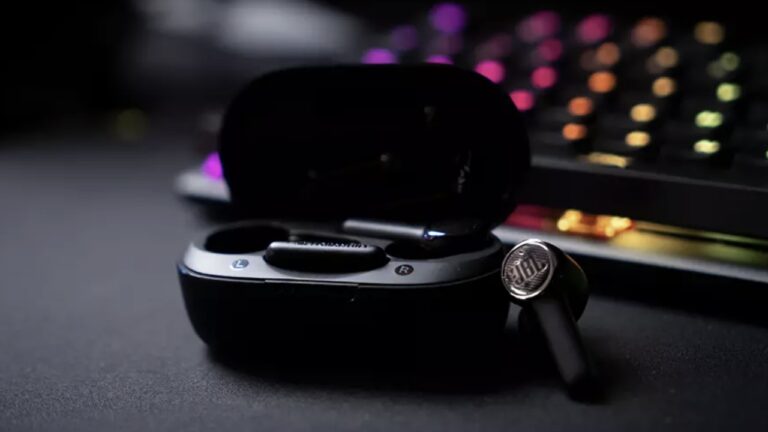 JBL Quantum TWS Air Earbuds Review 