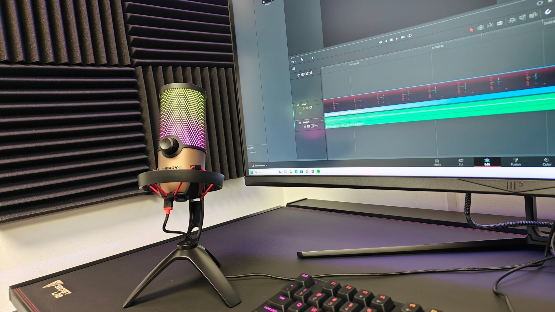 Cherry Um 9.0 Pro Rgb Microphone Review