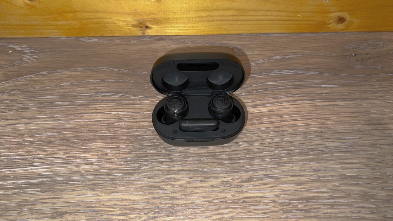 JBL Quantum TWS Air Earbuds Review 