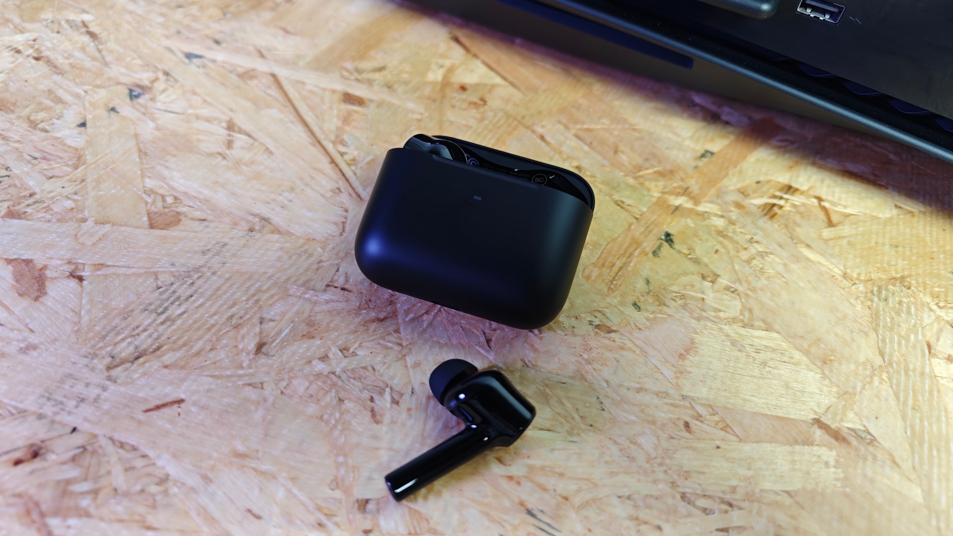 Razer Hammerhead Pro Hyperspeed Earbud Review