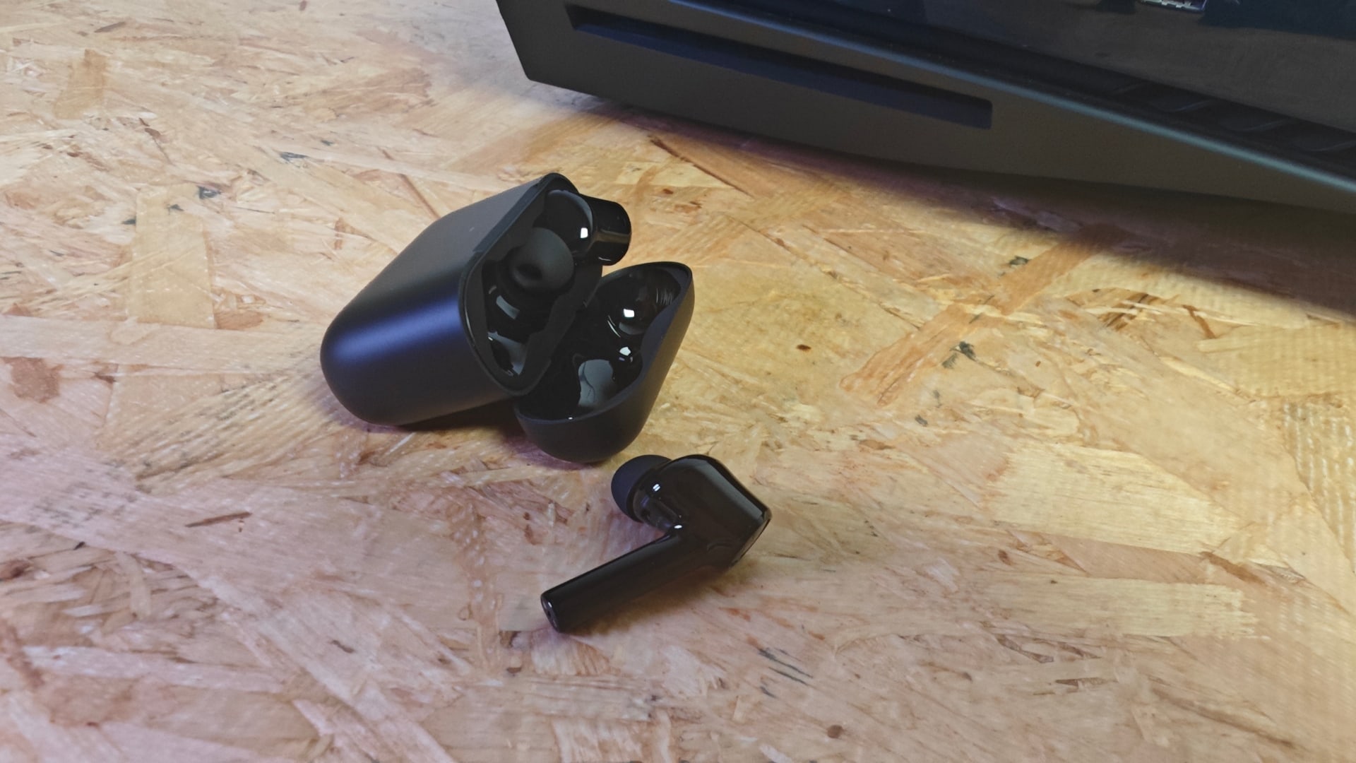 Razer Hammerhead Pro Hyperspeed Earbud Review