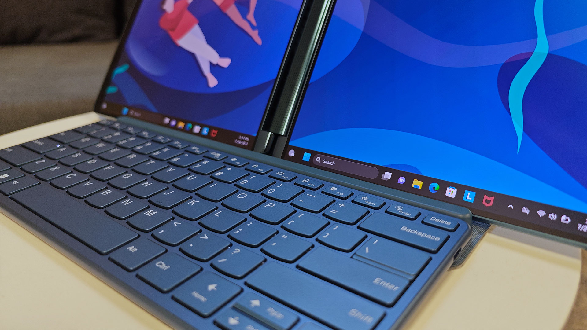 Lenovo Yoga Book 9I Laptop Review