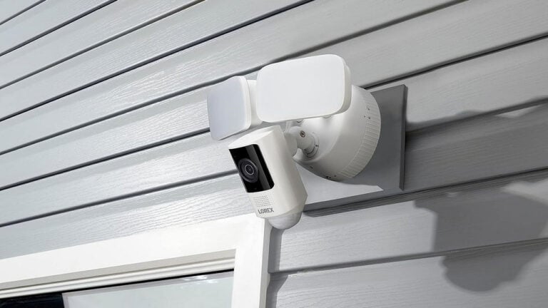 Lorex 2K Wired Floodlight Security Camera Review