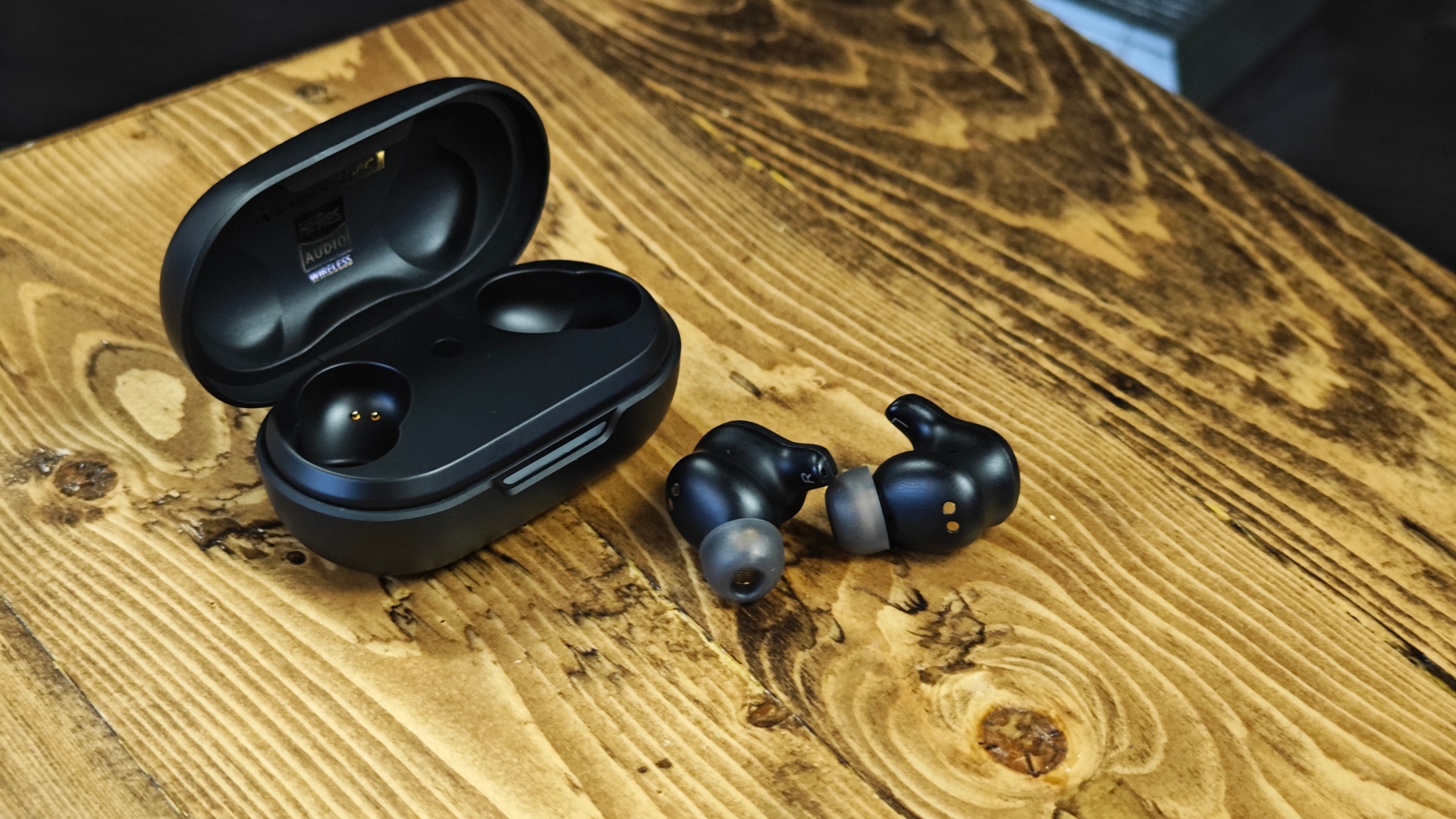 TOZO Golden X1 Review