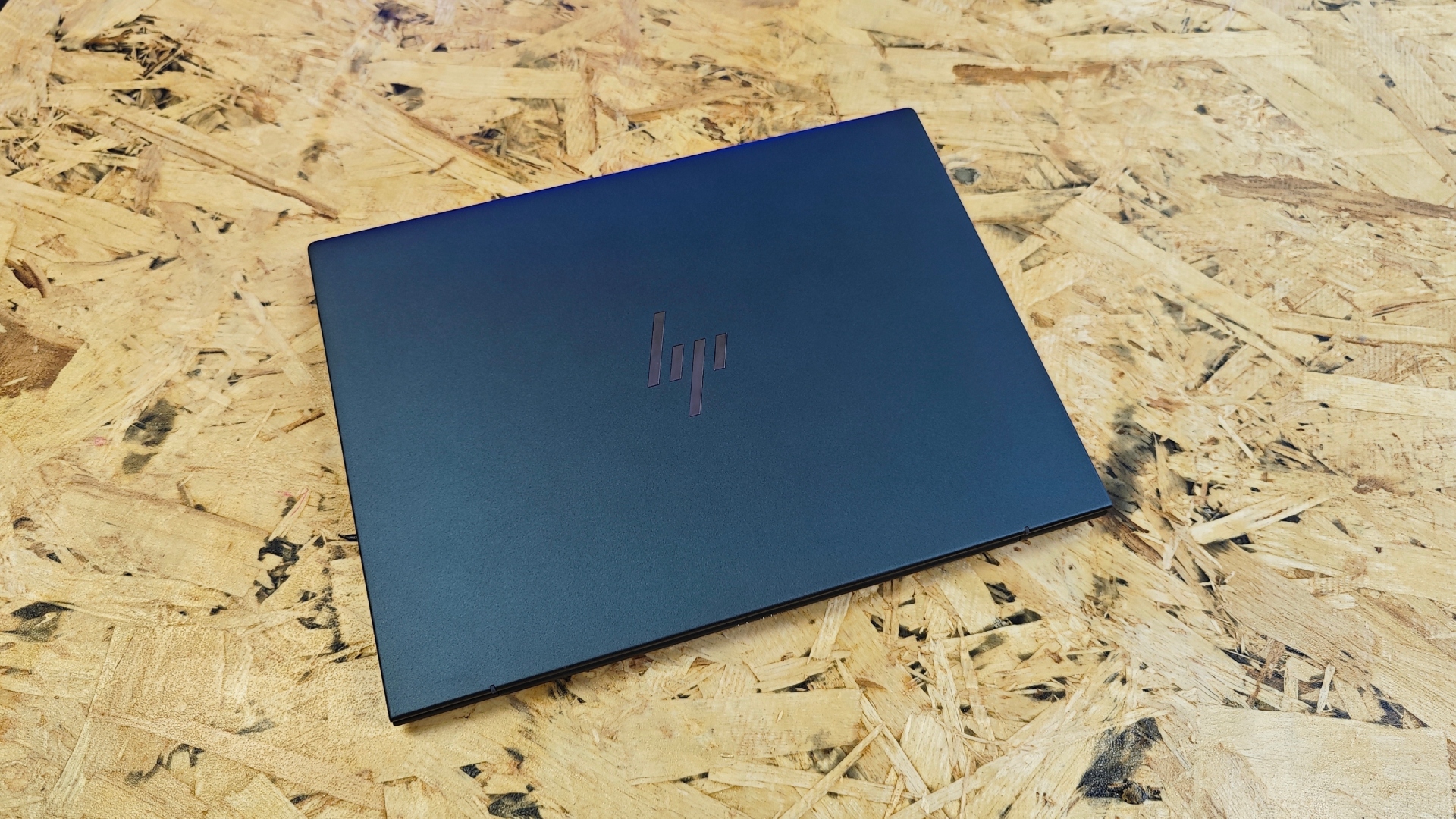 hp-dragonfly-g4-laptop-review-