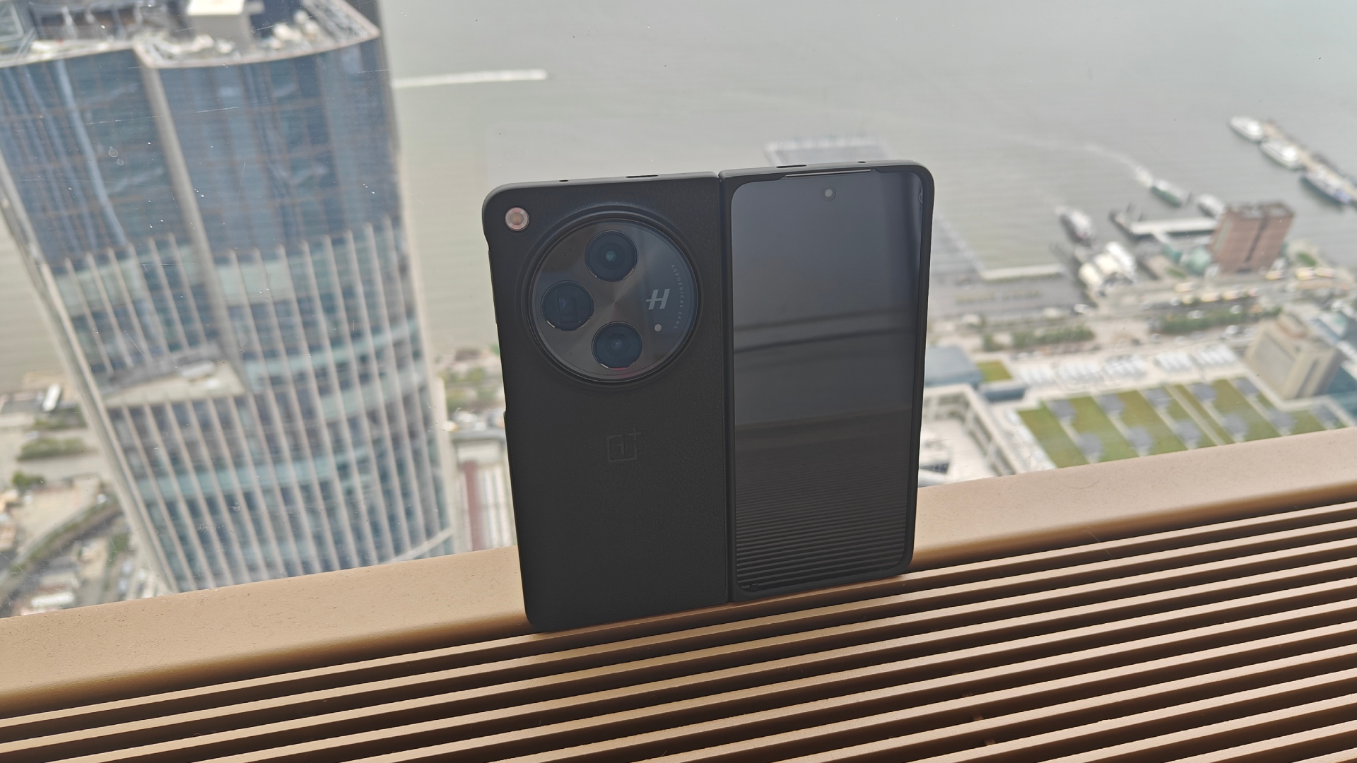 Oneplus Open Smartphone Review