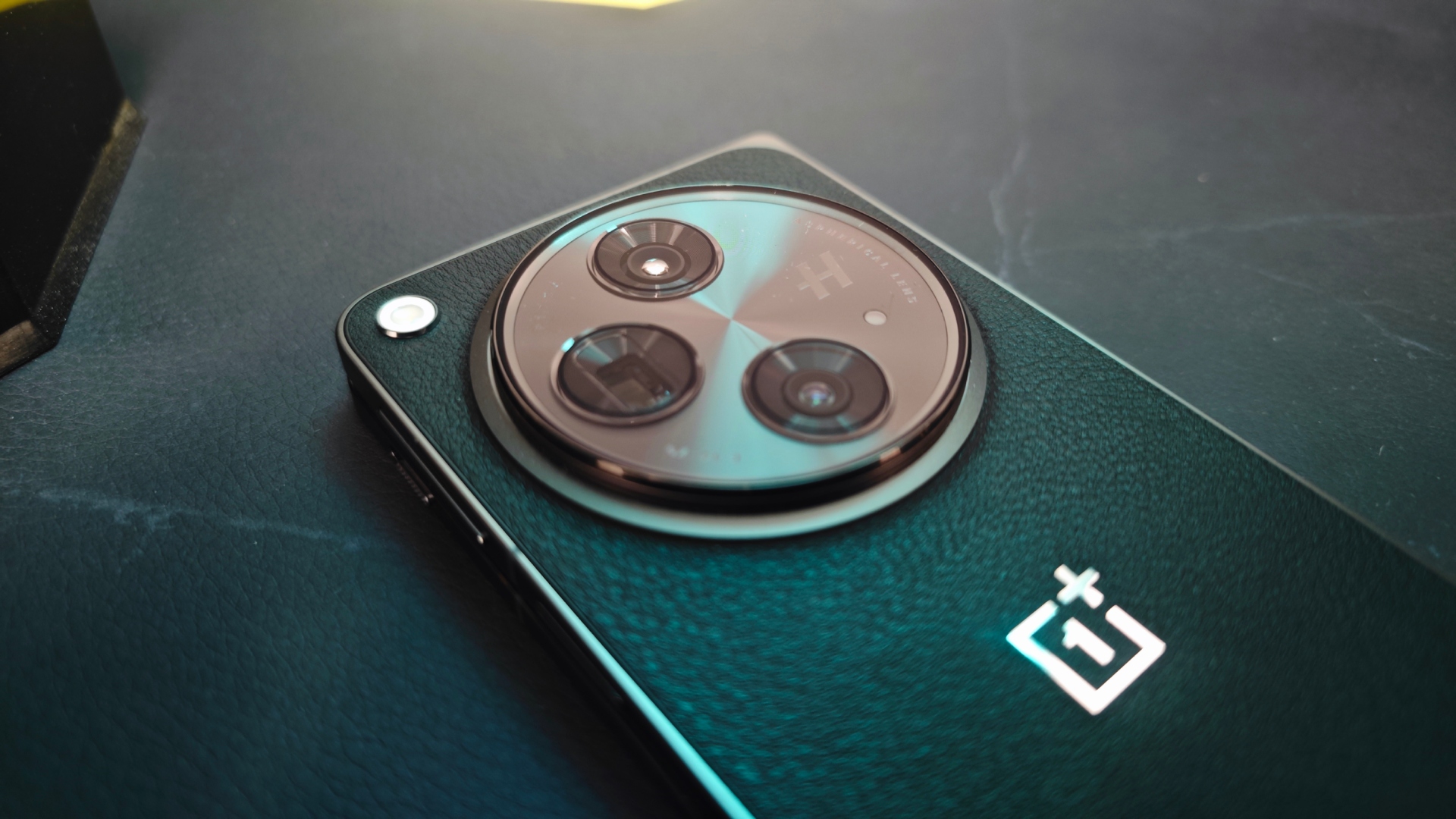 Oneplus Open Smartphone Review